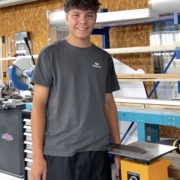 Janis-Sprenger-beginnt-Lehre-Gestalter-Werbetechnik-EFZ_2025 Janis Sprenger-beginnt Lehre als Gestalter Werbetechniker EFZ