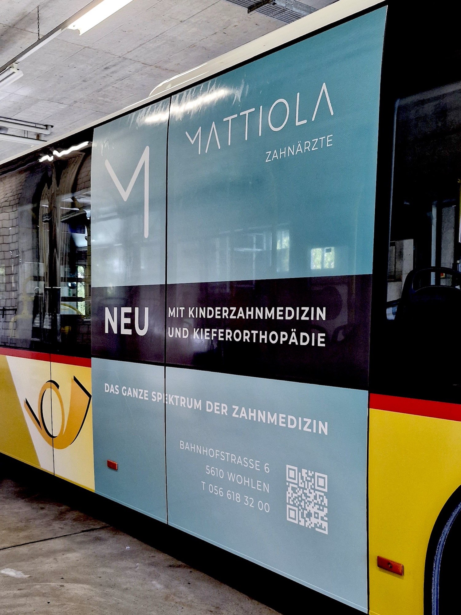 Busbeschriftung_Praxis-Mattiola Busbeschriftung Praxis Mattiola im LIniennetz Freiamt